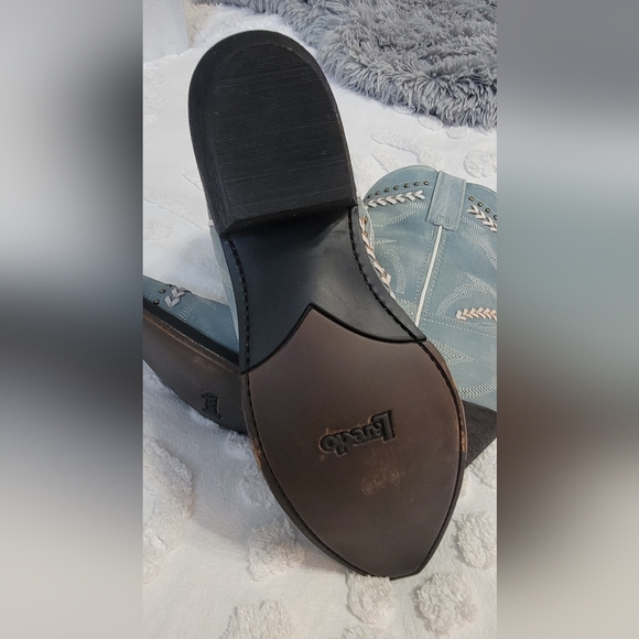 Women's Cowboy Boot Laredo Rustic Sky Blue Suede Size 10 -BNWT - Picture 3 of 4